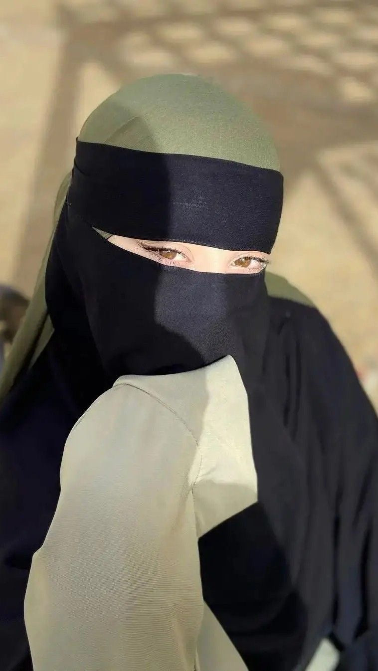 <em>Fatima L. from Toronto</em>